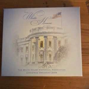White House Christmas Ornament Official 2009